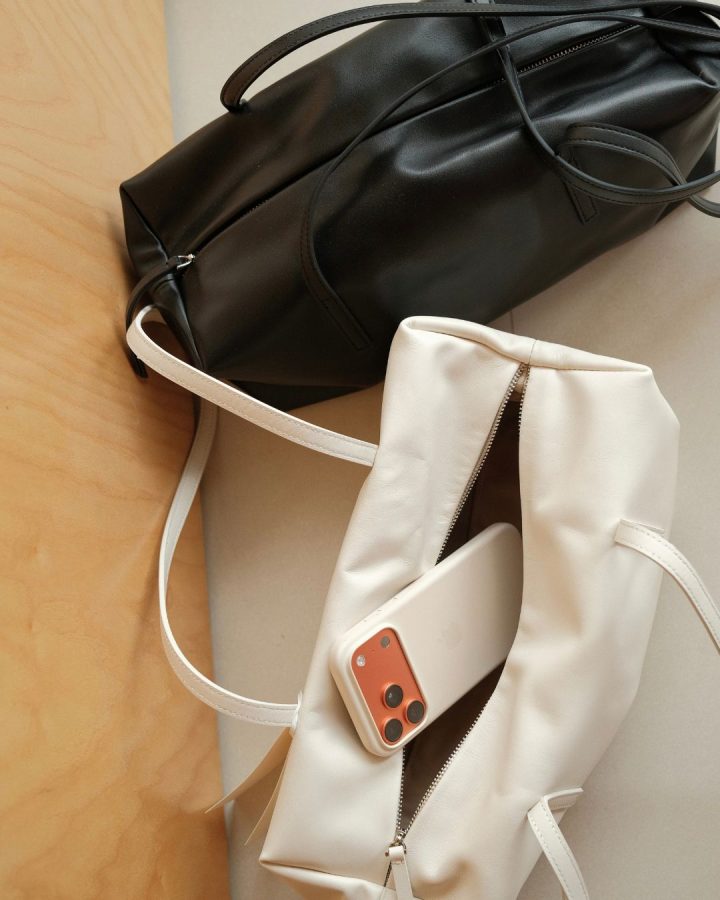 Alternative view of VUÔNG  BAG